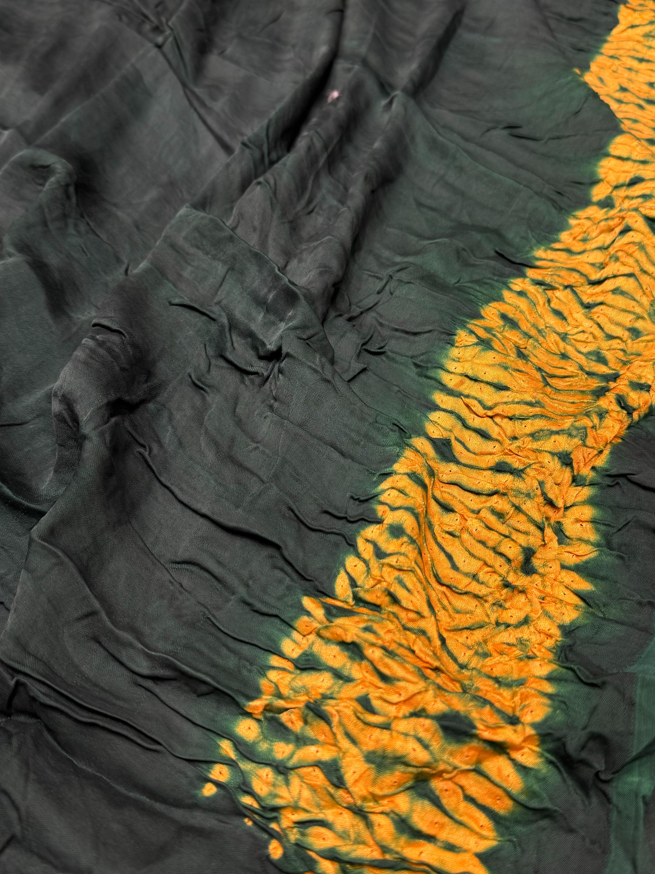 Green Shibori Bandhni Border Pure Modal Silk Plain Saree - Image 5