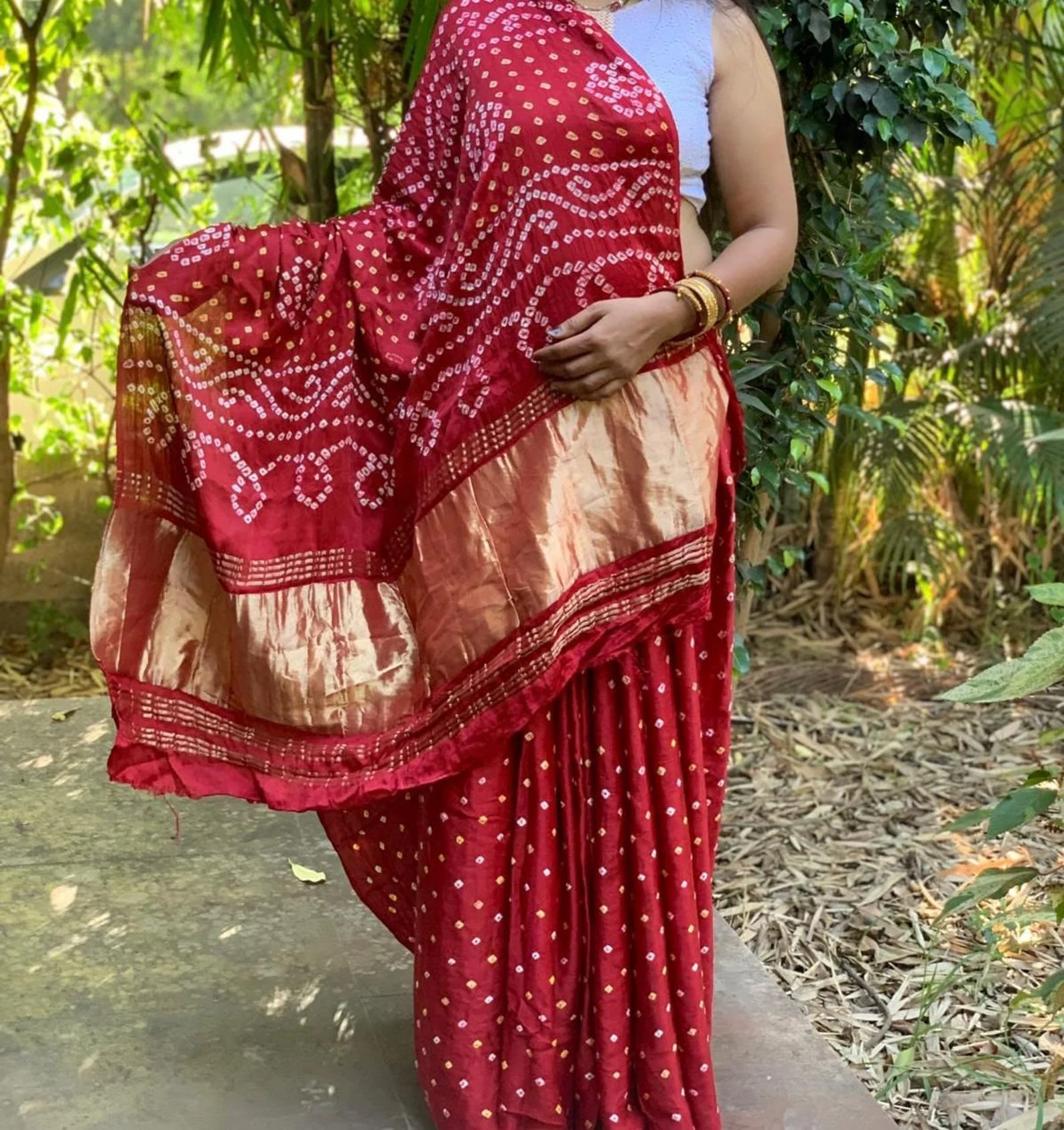 Maroon Pure Bandhni Zari Pallu Modal Silk Saree - Image 3