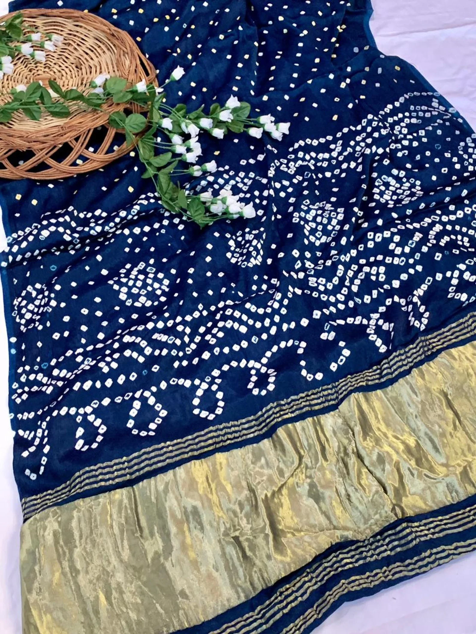 Morpich Pure Bandhni Zari Pallu Modal Silk Saree - Image 4