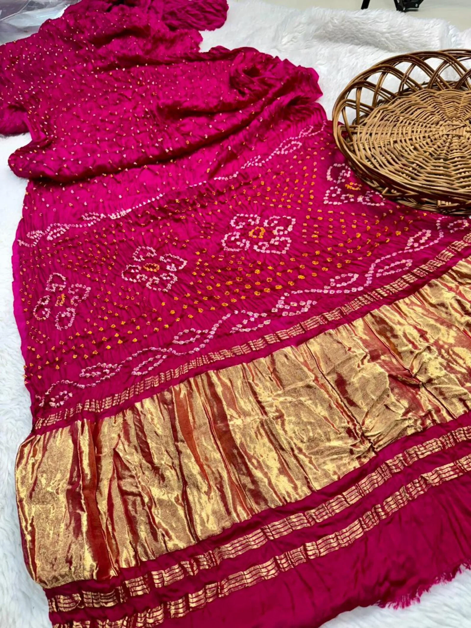 Rani Pure Bandhni Zari Pallu Modal Silk Saree - Image 4
