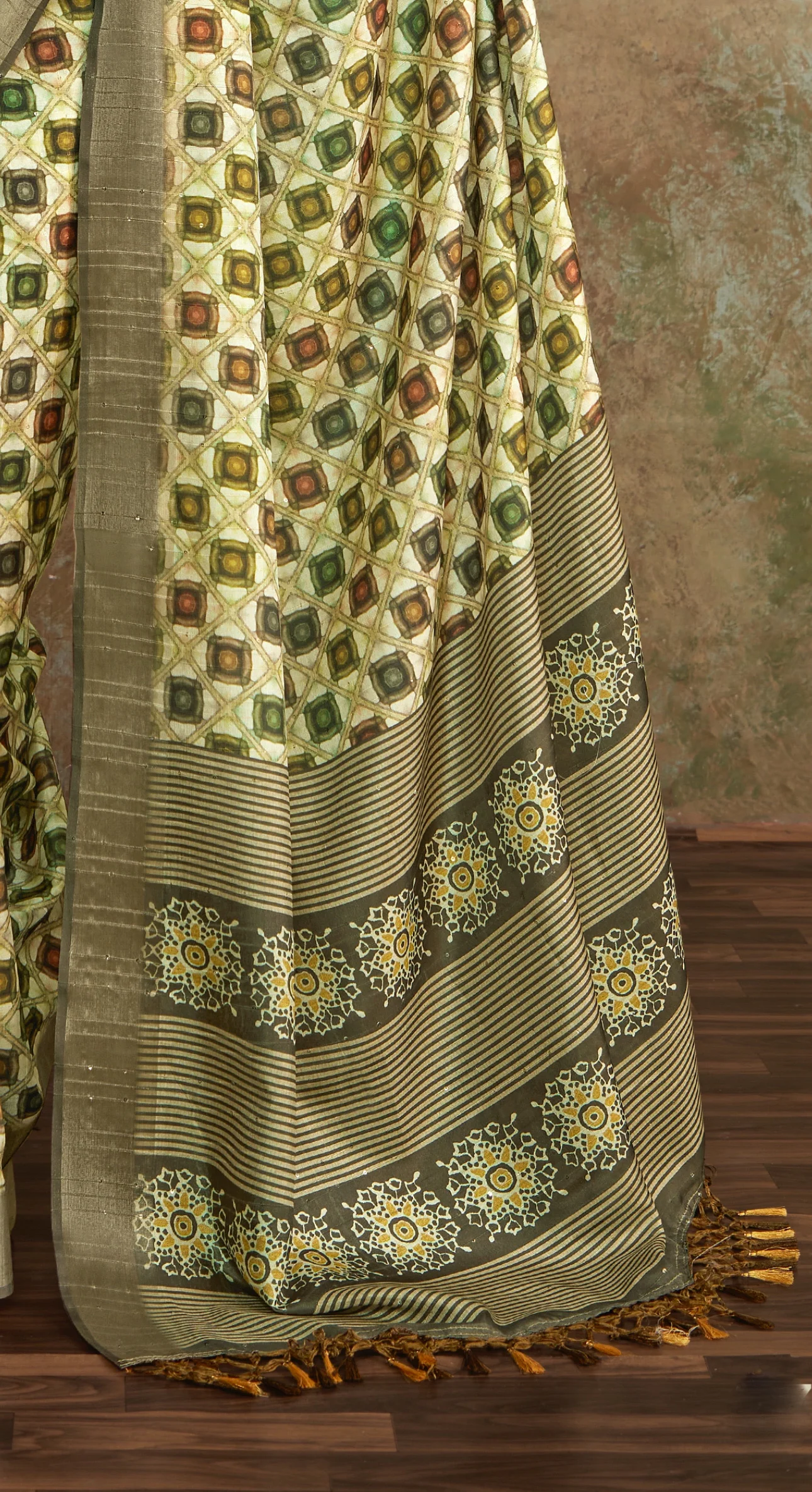 Raw Green Banarasi Lining Digital Printed Saree RP7 - Image 3